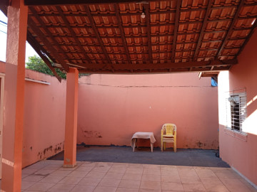 Casa - Venda - Conjunto Habitacional Ivo Tozzi - Araçatuba - SP