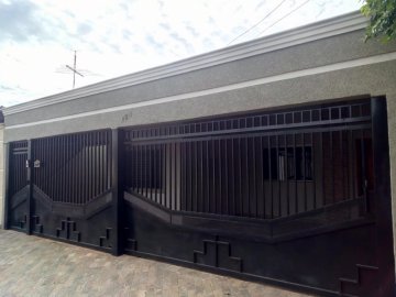 Casa - Venda - Conjunto Habitacional José Saran - Araçatuba - SP